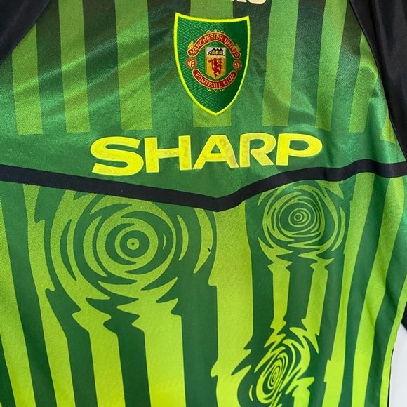 Rare vintage 1997-98 Manchester United Champions League UEFA sharp stripe goalie - Picture 7 of 13